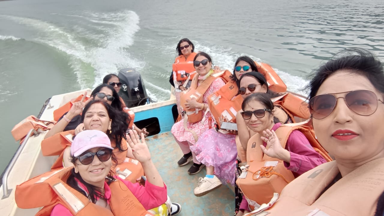 hyderabadladiestravelclub.160